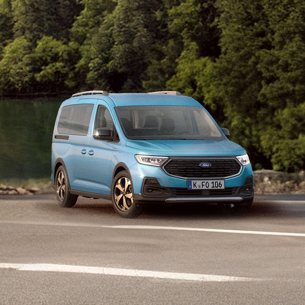 Frontansicht eines blauen Ford Tourneo Connect