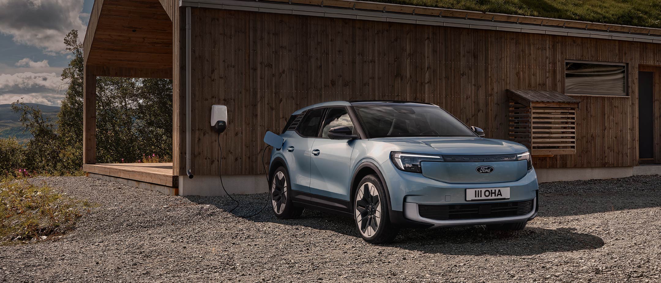 Ford Explorer charging
