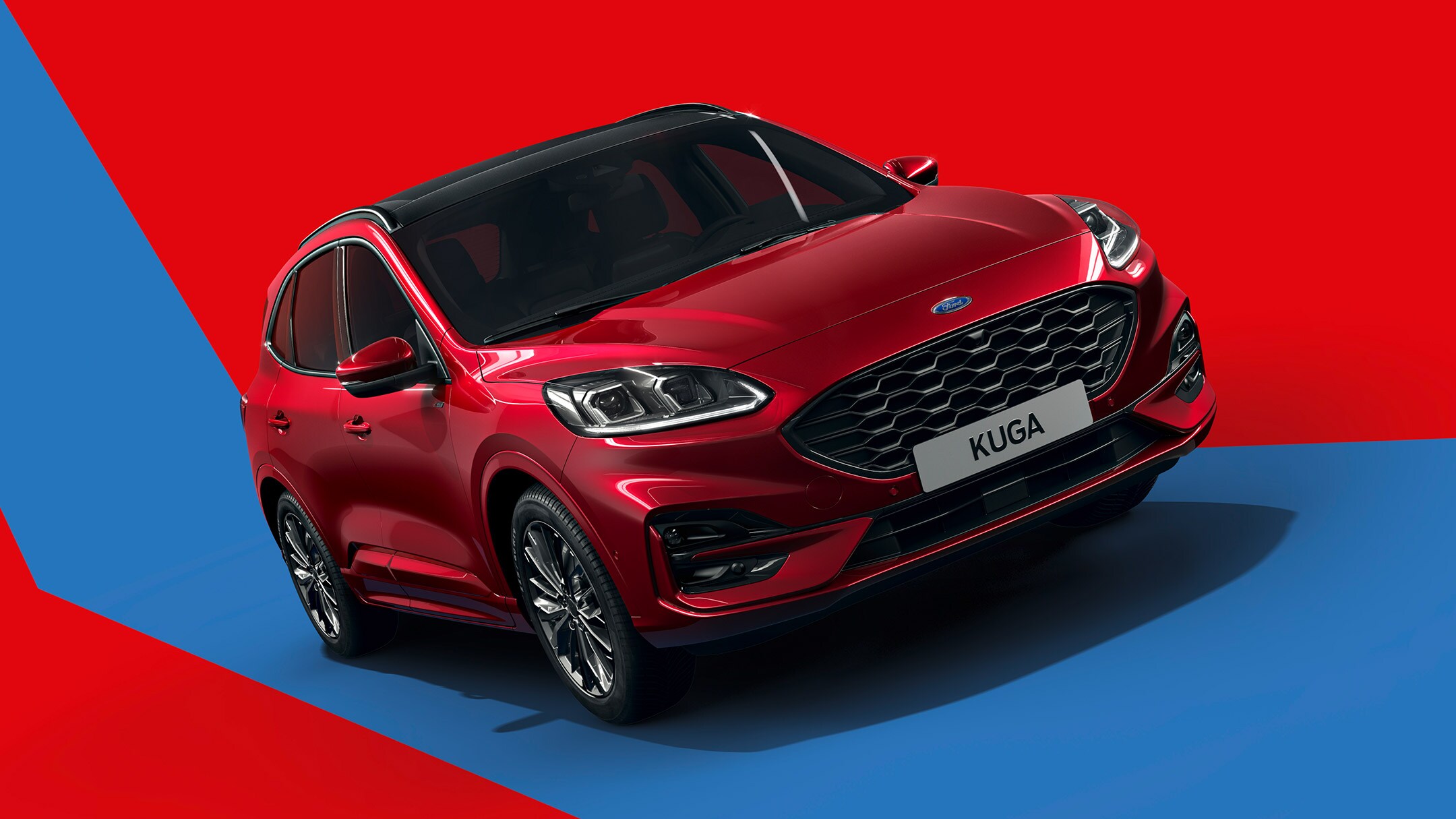 Ford Kuga in roter Farbe, ¾ Frontansicht