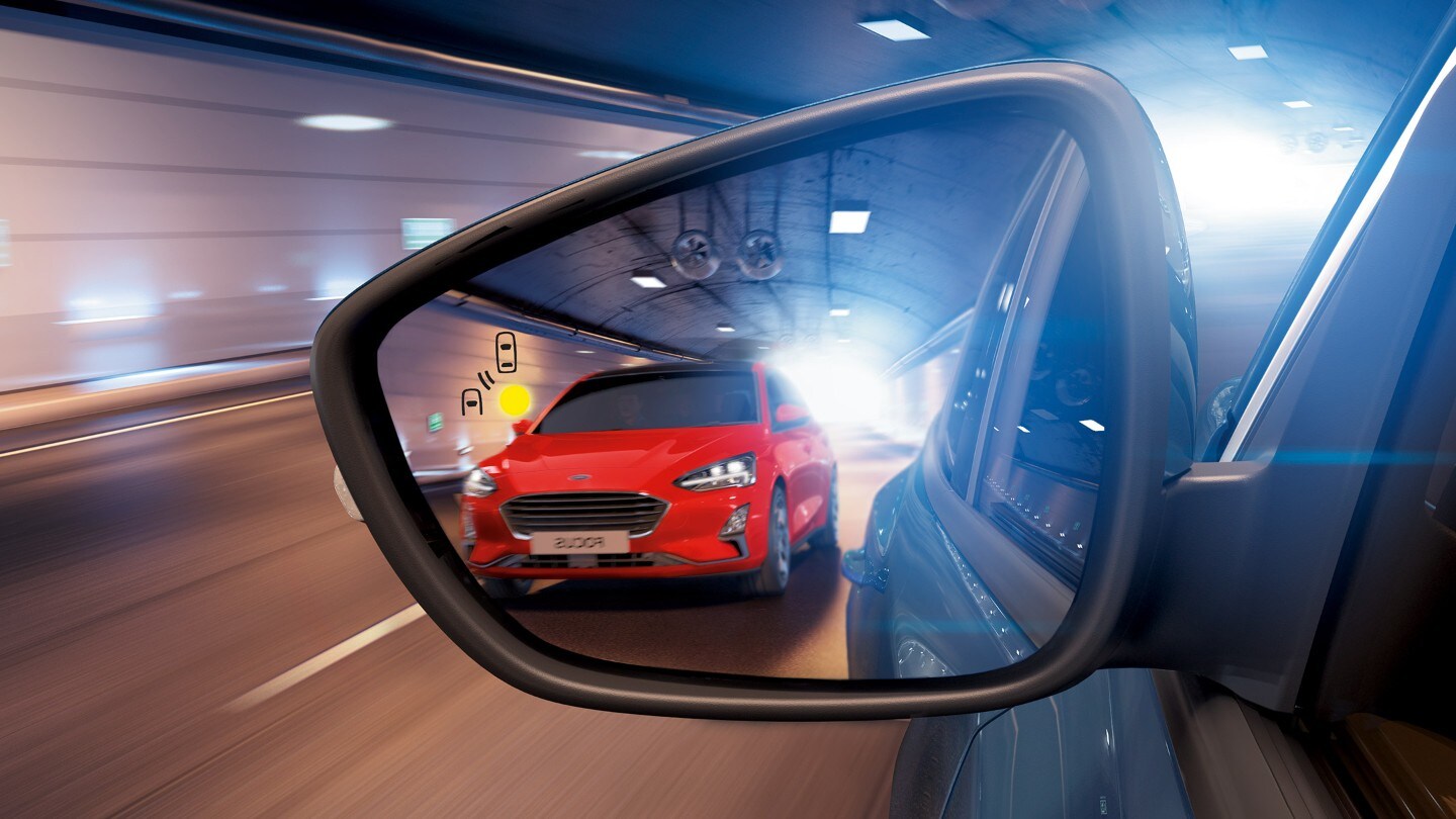Ford S-MAX Hybrid computergenerierte Abbildung rückwärtsfahrend aus einer Parklücke
