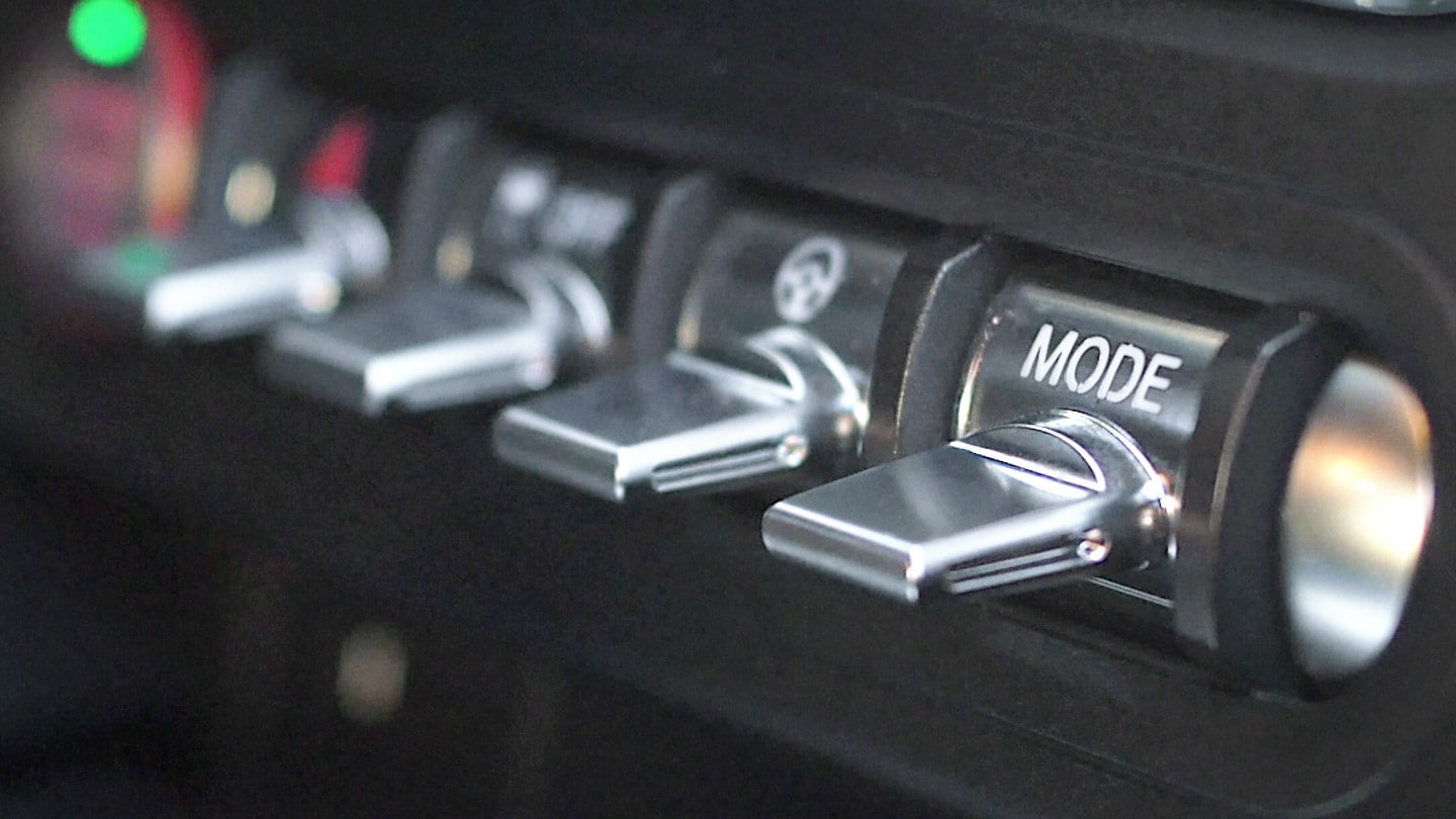 Ford Mustang. Detailansicht der MyMode Schalter für den persönlichen Fahrmodus