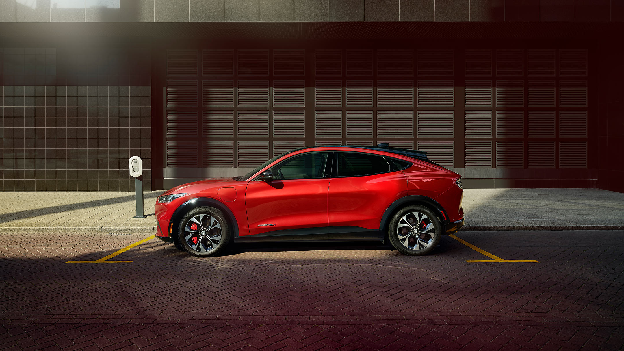 Der Neue Ford Mustang Mach E Vollelektrisches Suv Ford De