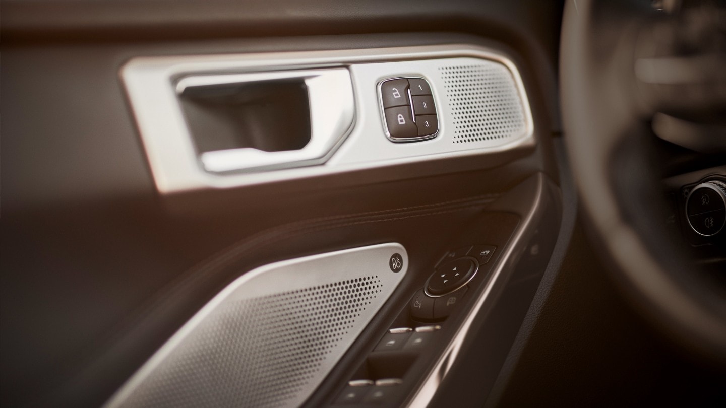 Ford Explorer Plug-in-Hybrid. Innenraum Detailansicht Lautsprecher des B&O Sound Systems