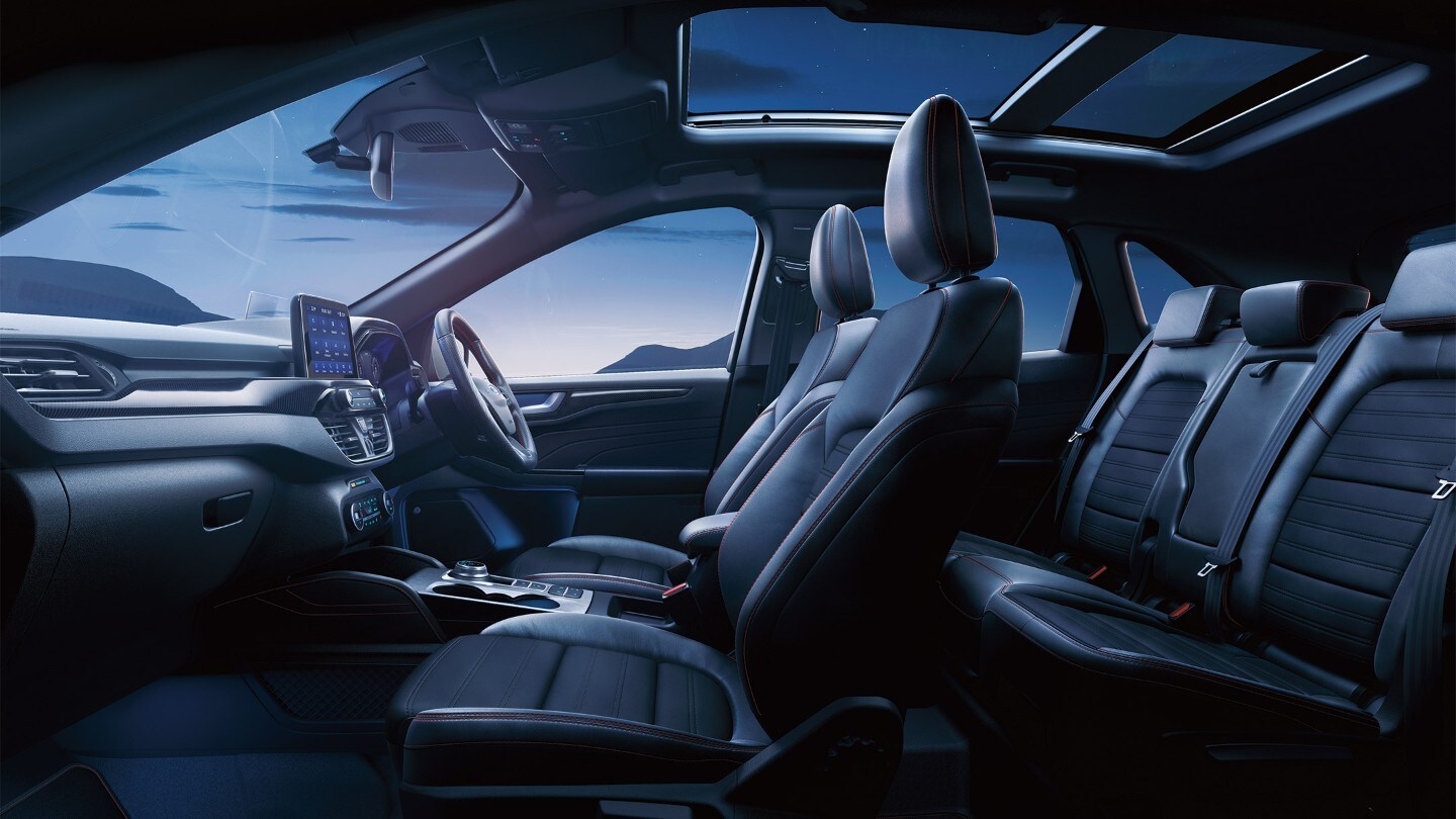 Ford Kuga Innenraum Seitenansicht