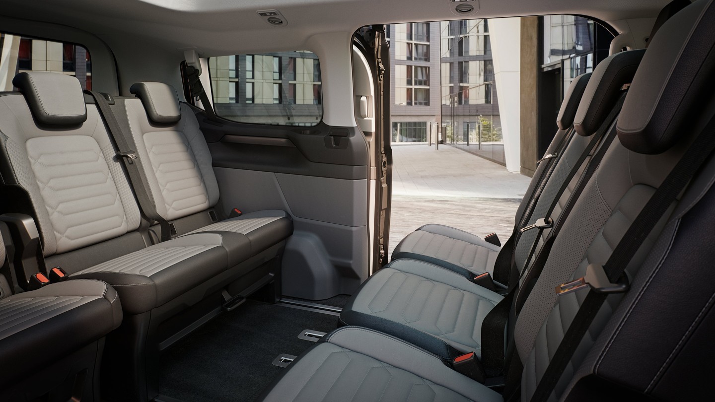 Ford Tourneo Custom Innenausstattung Rücksitzreihen