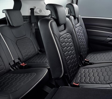 Ford S-MAX Vignale Hybrid Innenraum Sitze