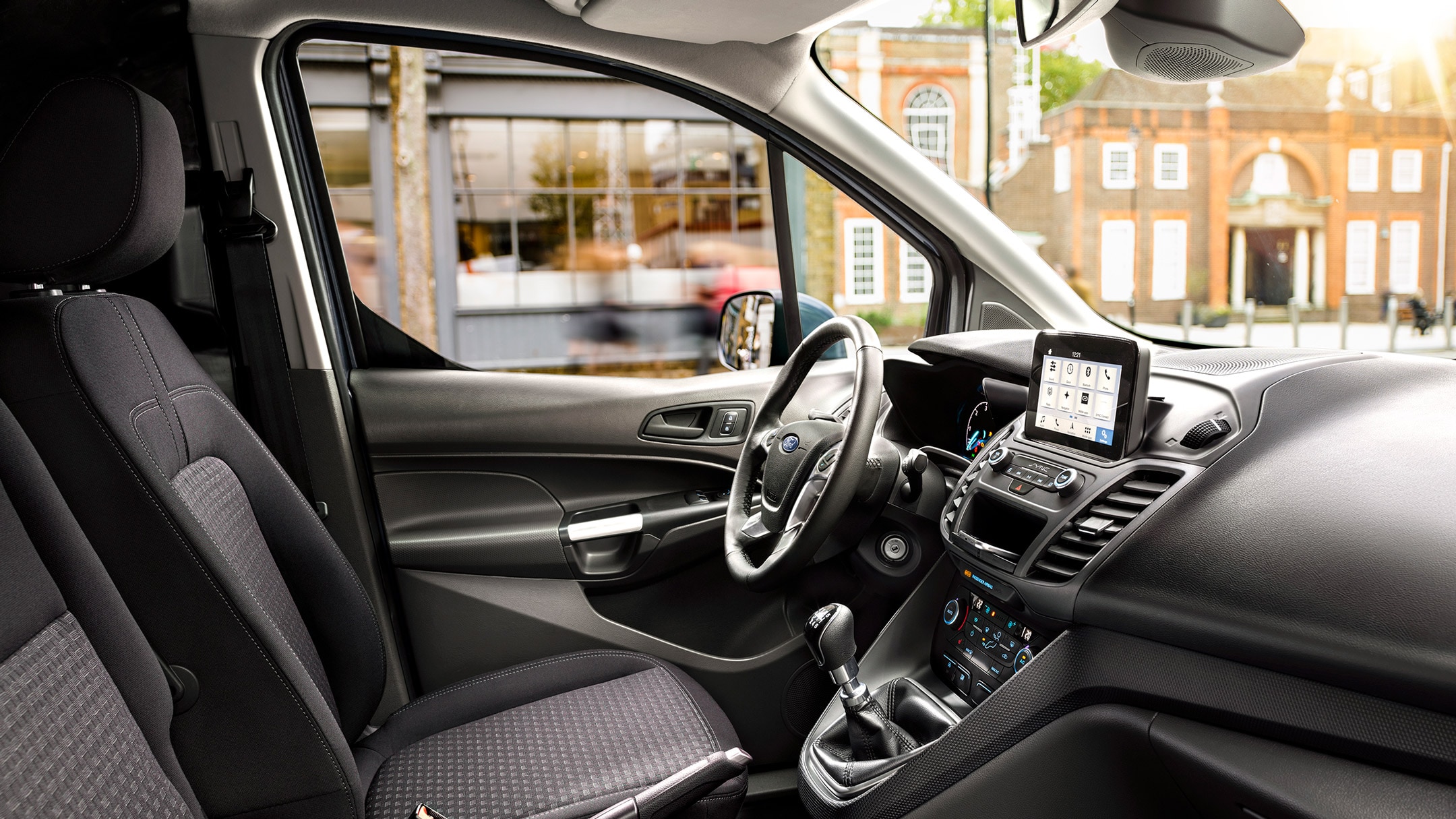 Ford Transit Connect Kastenwagen Innenraumansicht Vordersitze von Beifahrerseite