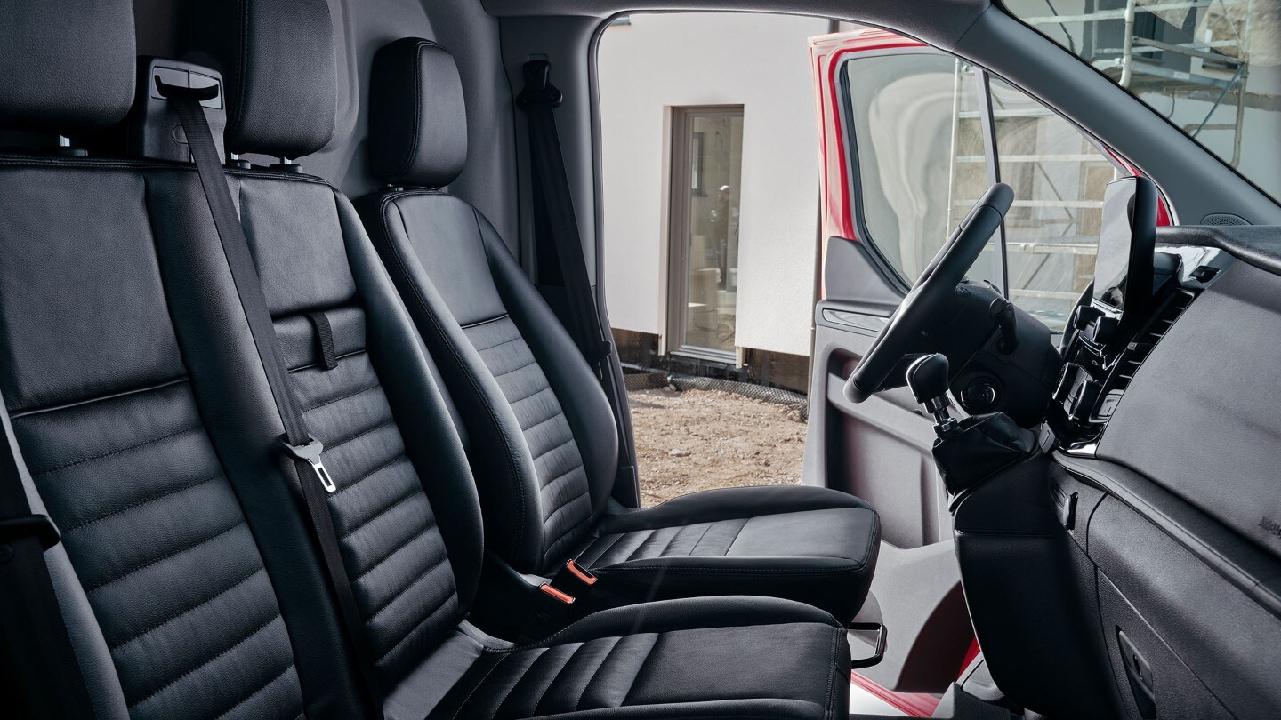 Ford Transit Custom Kastenwagen Innenraumansicht von Beifahrerseite