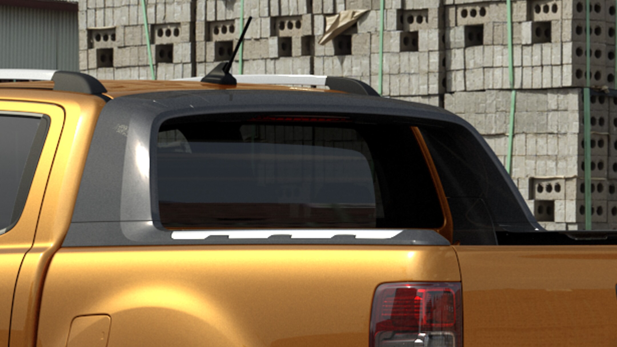 Ford Ranger Orange ¾-Heckansicht Sportbügel im Detail