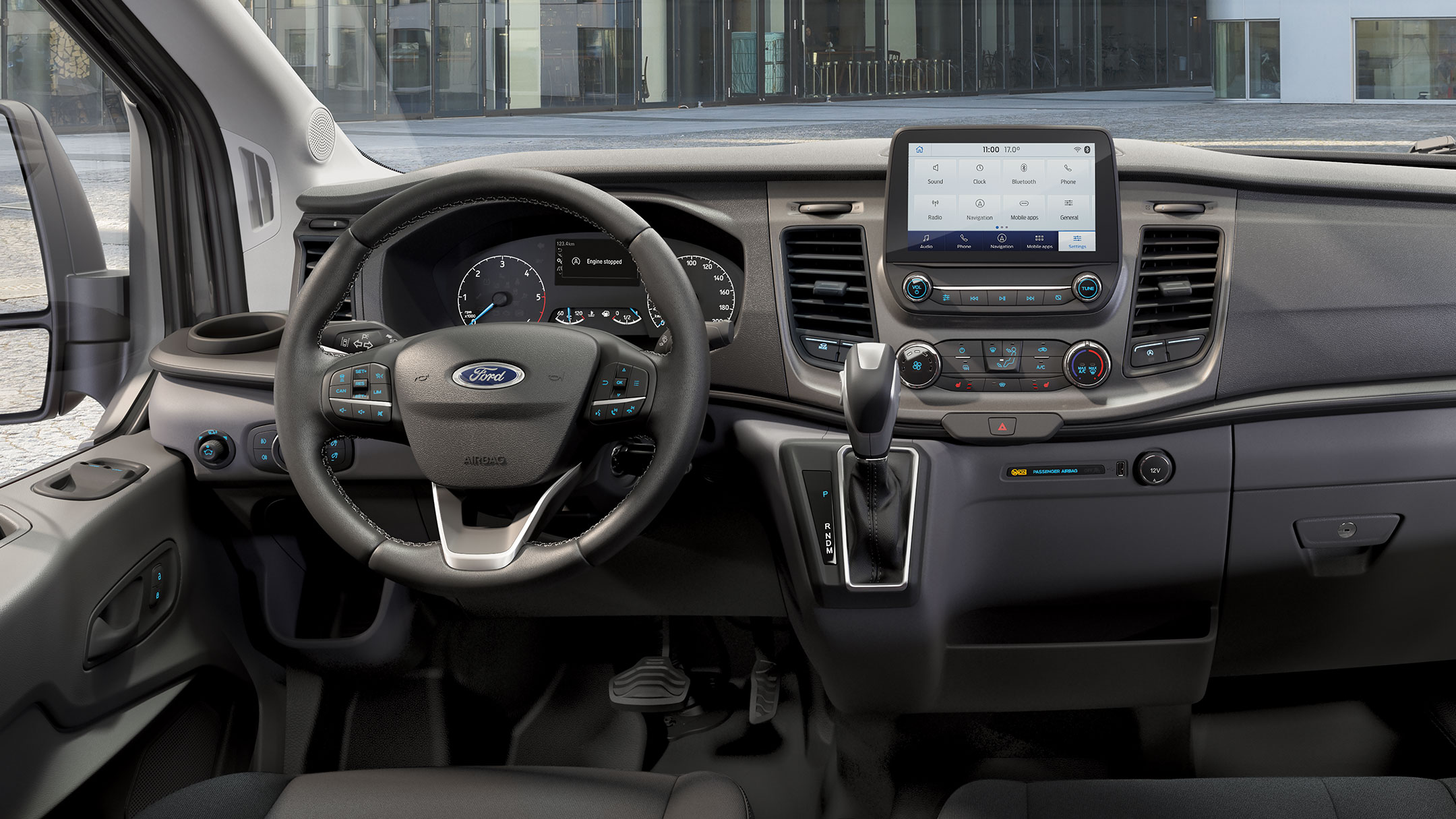 Ford Transit Innenraumansicht Fahrerkabine Blick nach vorn