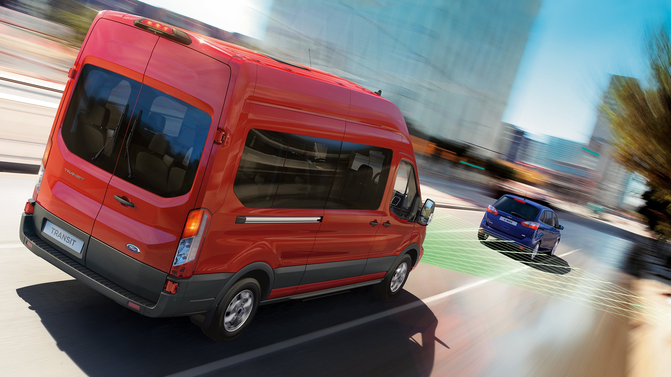 Ford Transit Bus Rot ¾-Heckansicht adaptive Geschwindigkeitsregelanlage Illustration