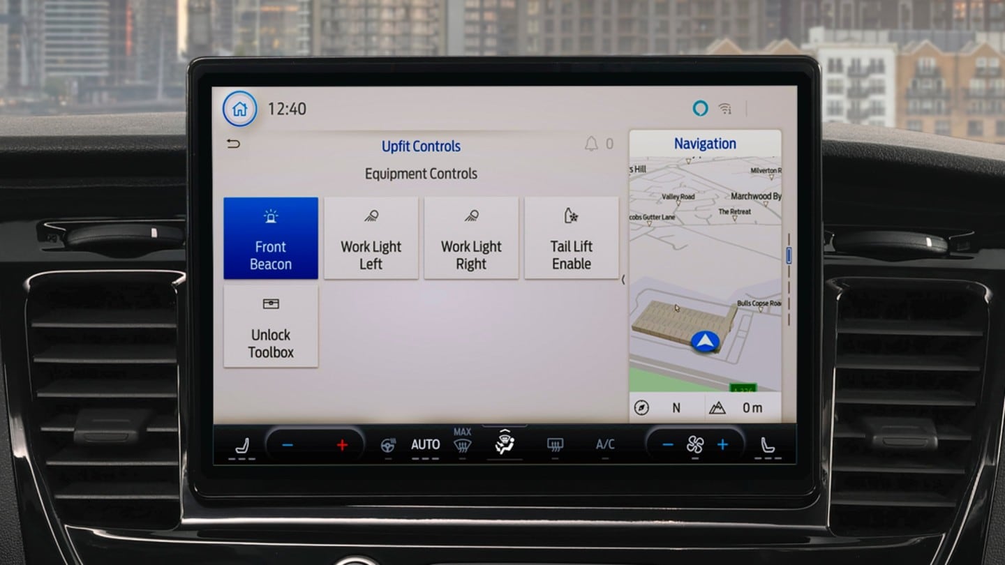 Ford Transit Transporter Innenraum Display SYN4 Navigation