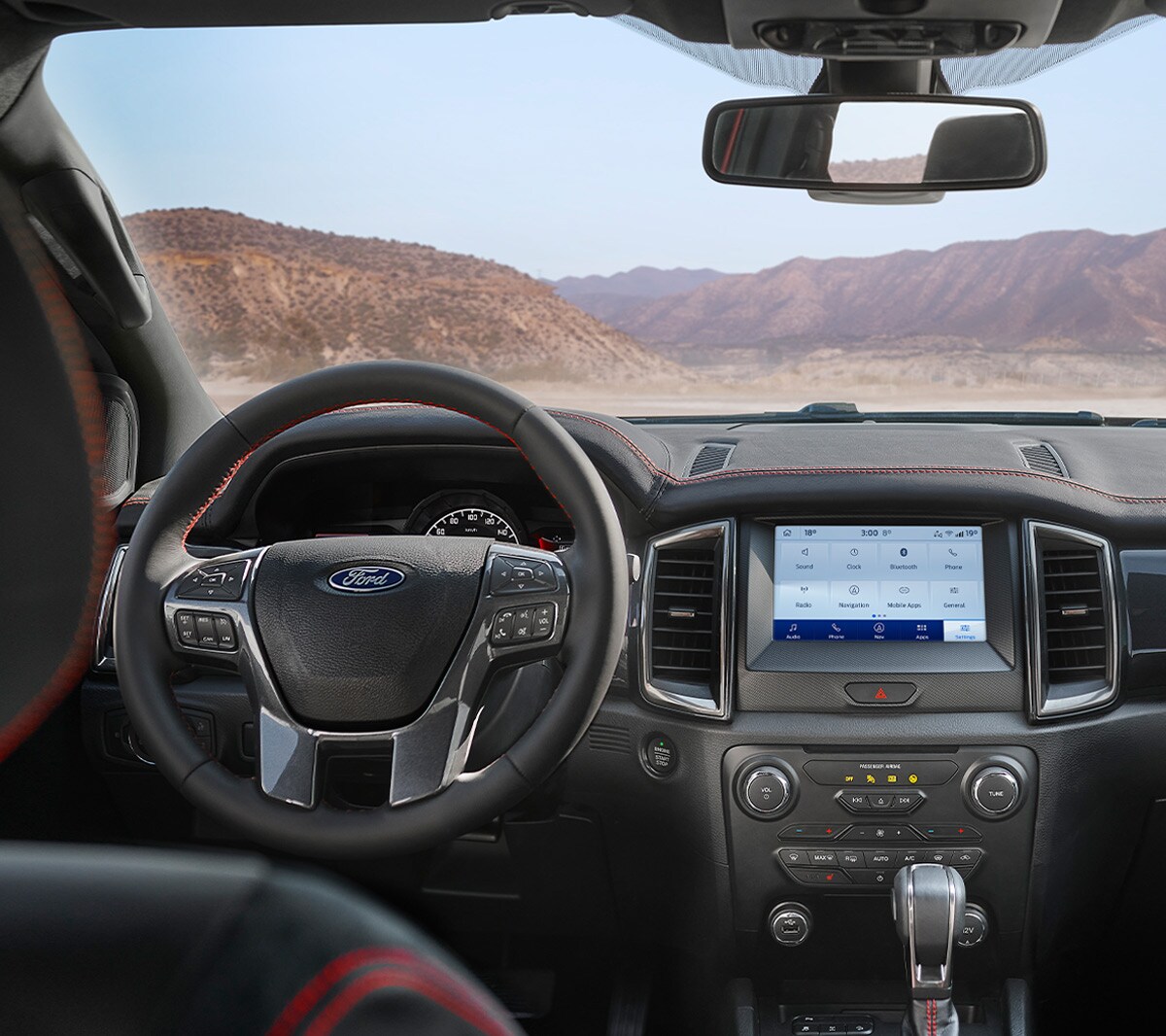 Ford Ranger Stormtrak Innenraumansicht Armaturenträger