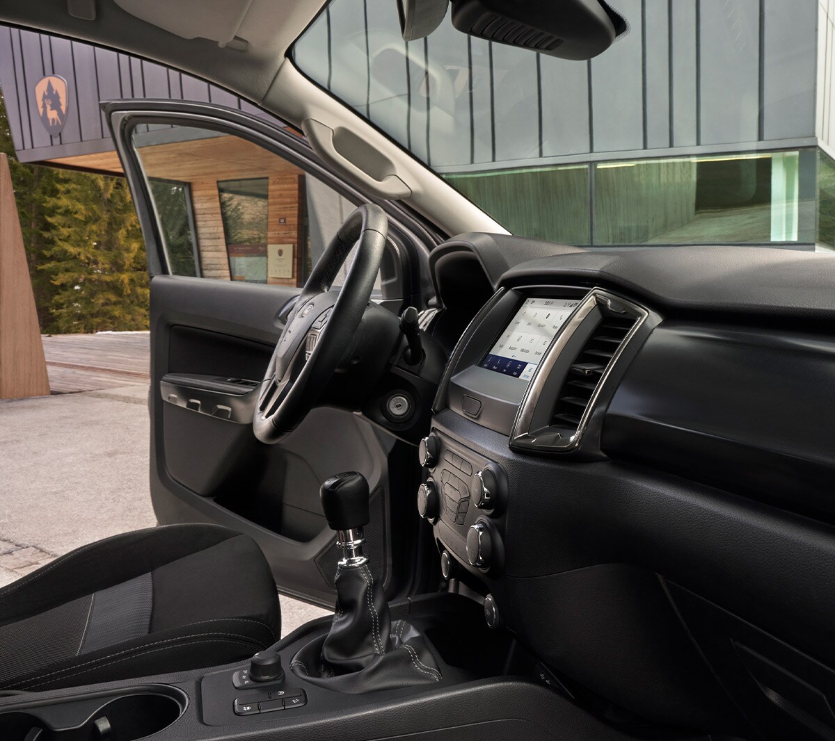 Ford Ranger Wolftrak Fahrerkabine Innenraum von Beifahrerseite