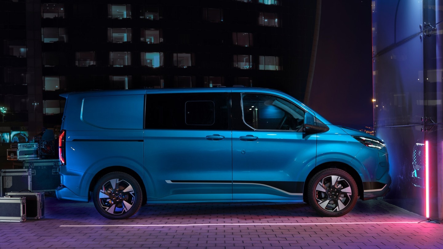 Ford Transit 2.0 EcoBlue 100kW 300 L2 Basis Nutzfahrzeug-Konfigurator