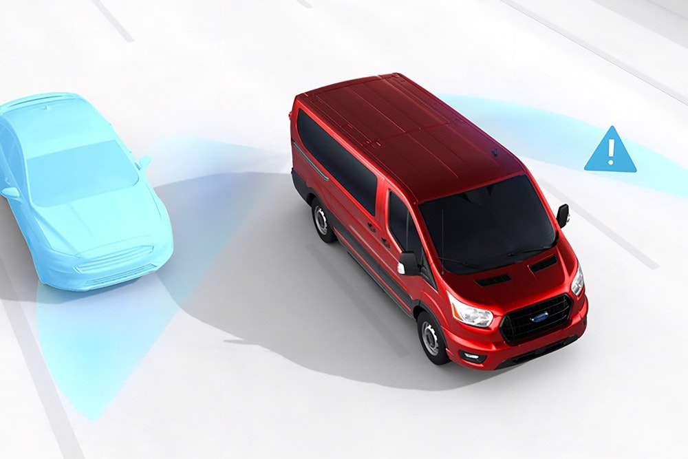 Überkopf-Grafikansicht eines roten Ford Transit mit Sicherheitswarnsymbolen.