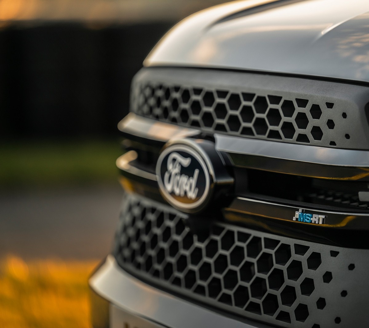 Ford Ranger MSRT Kühlergrill in Bienenwaben Optik