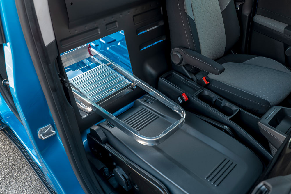 Ford E-Transit Courier Rear Load-through bulkhead